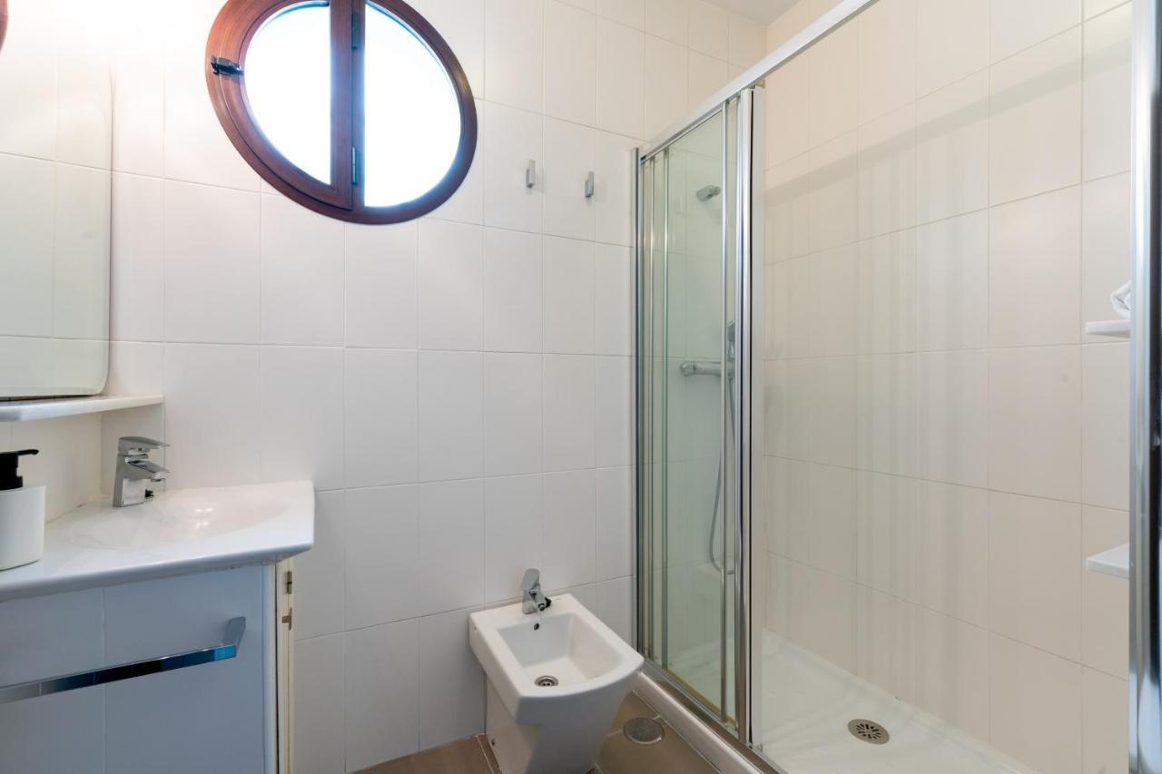 Holi-Rent Cuna เซบีญา ภายนอก รูปภาพ