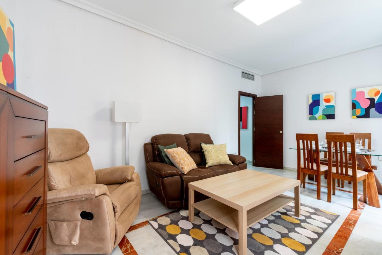 Holi-Rent Cuna เซบีญา ภายนอก รูปภาพ