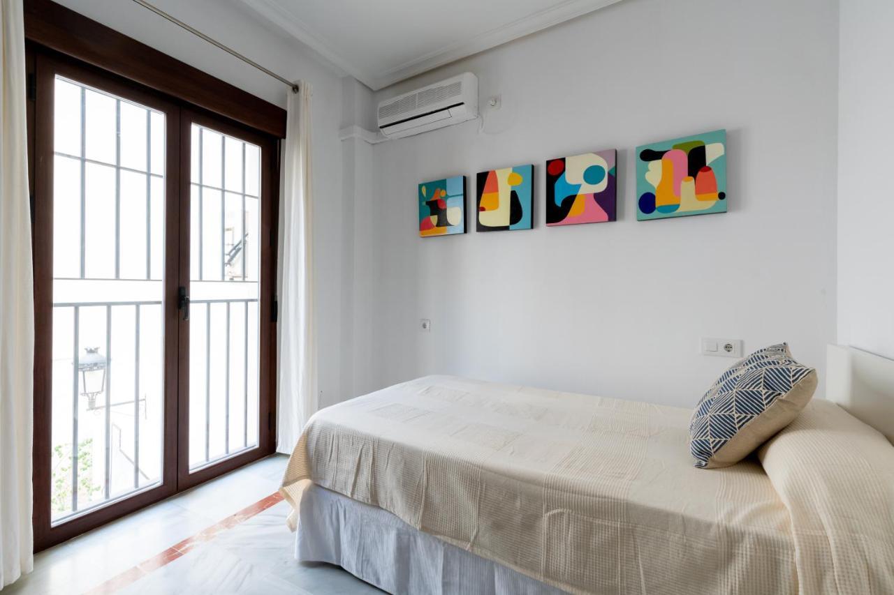 Holi-Rent Cuna เซบีญา ภายนอก รูปภาพ
